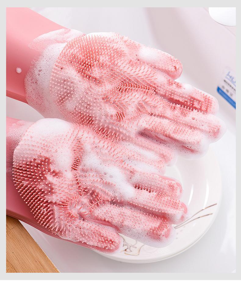 Silicone brushing gloves